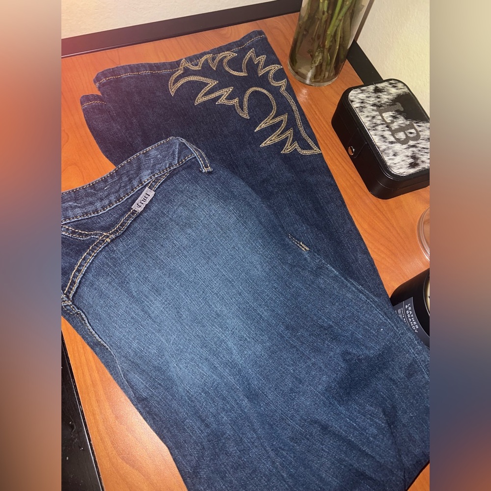 Bell bottom cruel denim jeans